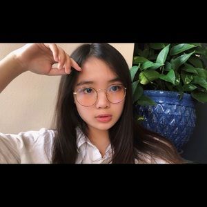 Meet your Posher, Justine